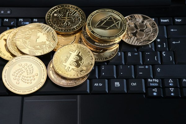 Actualités sur l'univers crypto, stacking et minage: les grandes tendances